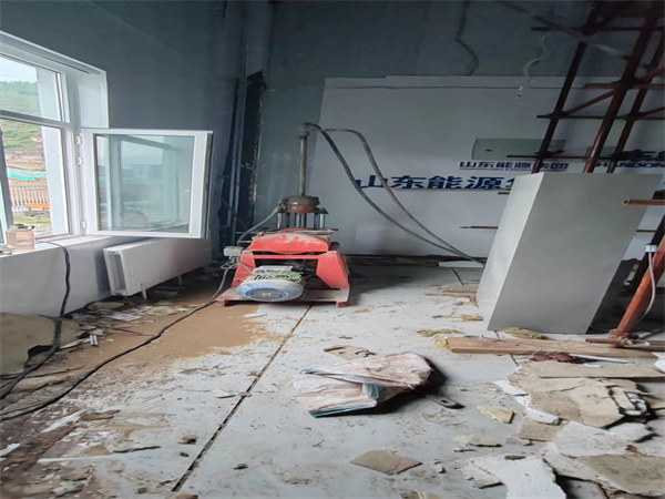 越西地基基础下沉墙体裂缝加固注浆顶升施工